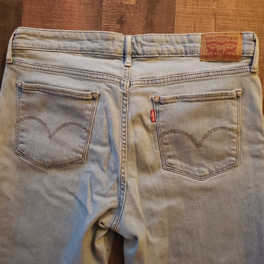 Levi Strauss 711 Skinny Womens Juniors Light Wash Stretch Levi's Jeans 32x28 EUC - Picture 5 of 9